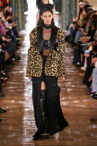 Look 33